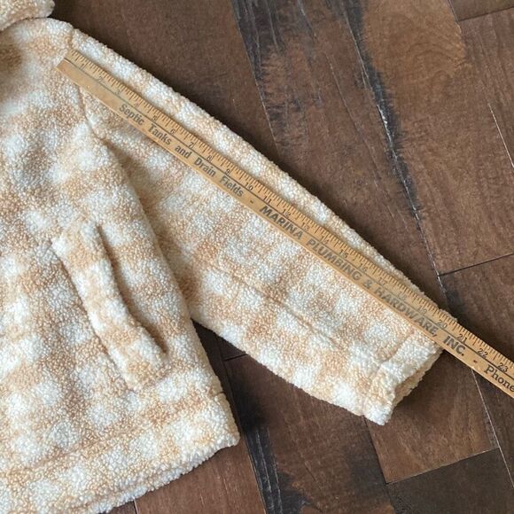 Blu Pepper tan and cream plaid shacket jacket coat women’s size medium cozy fall - Picture 11 of 13